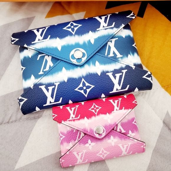 Louis Vuitton Kirigami pouches - Picture 2 of 2